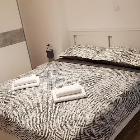 Kalea Center By Guide プーラ