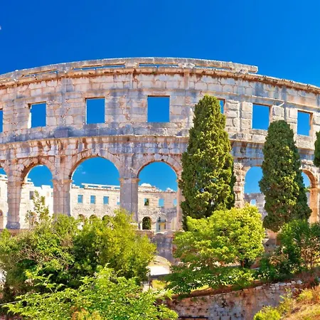 Kalea Center By Guide Apartman Pula